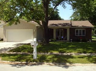 4909 Baker Woods Ln, Decatur, IL 62521