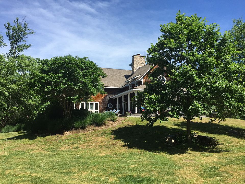 2nd image of 285 Hall Creek Dr