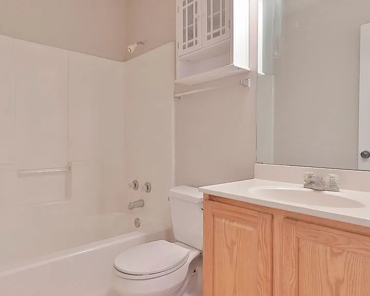 7825 Thompson Pkwy — Photo 15