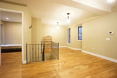 Rented by Rennit Inc.