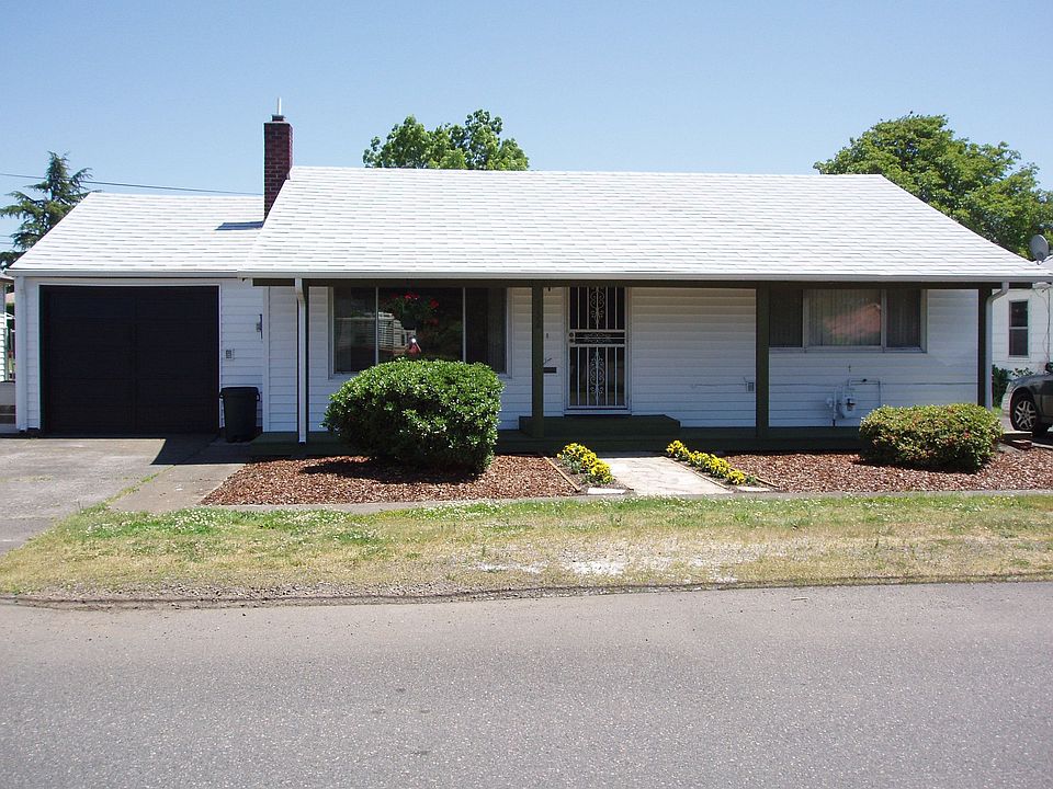Front with stone walkway