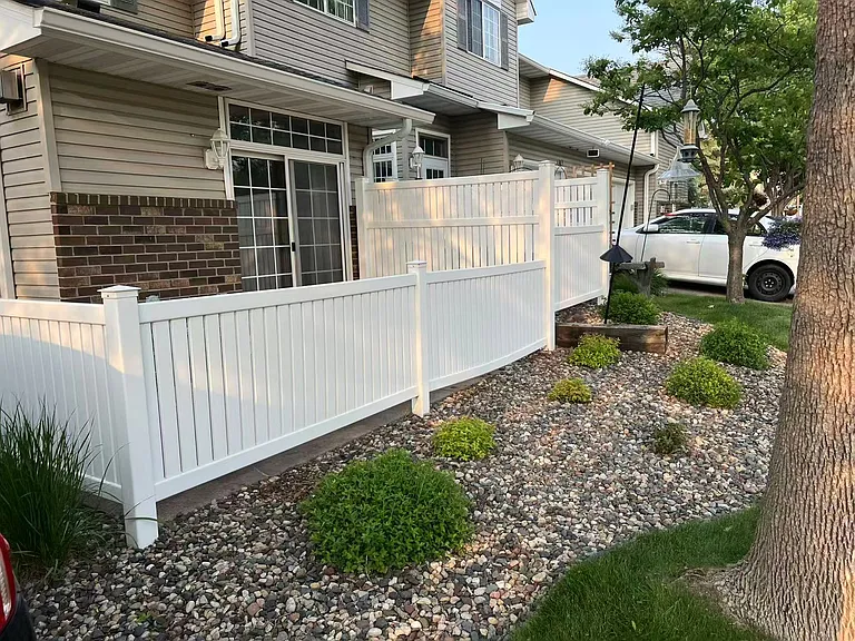 2848 Mallard Dr — Photo 3