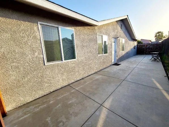 1409 N Thornburg St #Adu, Santa Maria, CA 93458