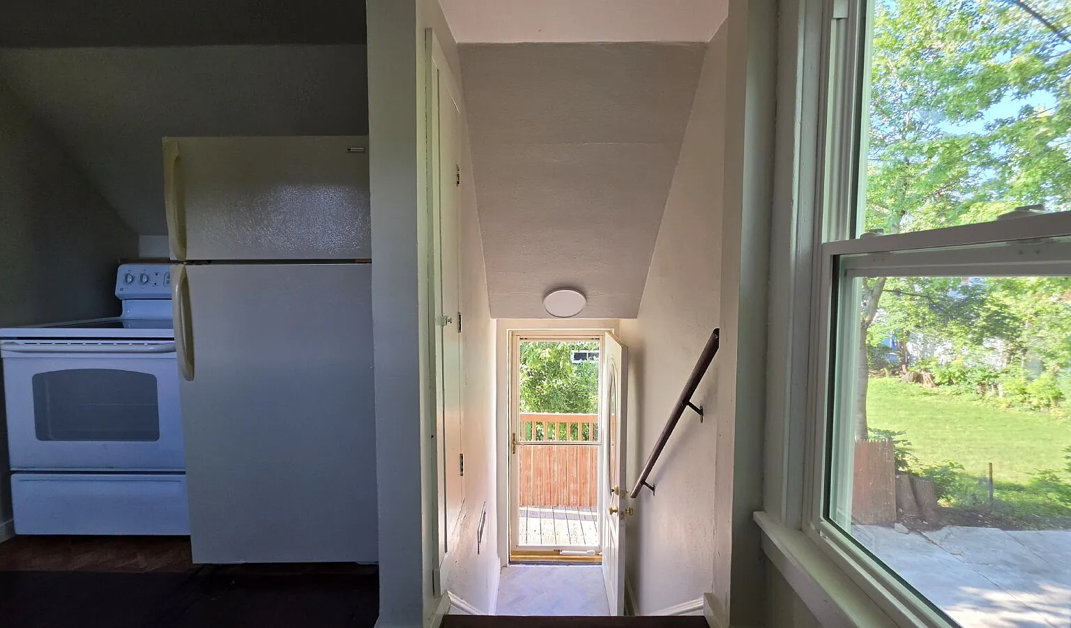2 bed, 1.0 bath, 757 sqft, $850 — Photo 3