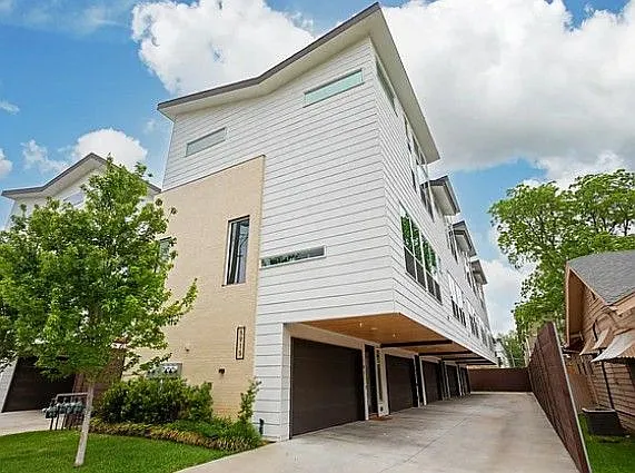 5915 Lindell Ave #103 — Photo 2