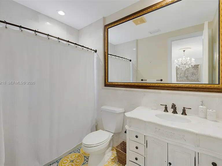 6905 SW 75th Ave — Photo 47
