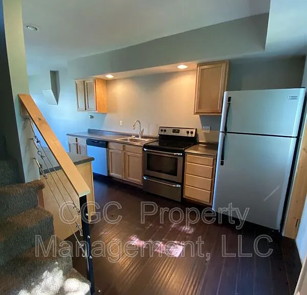 4 Salisbury St #1 — Photo 8