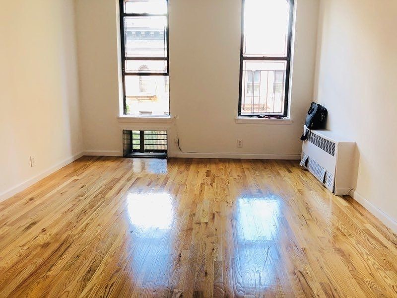 1st image of 328 E 93rd St #B5