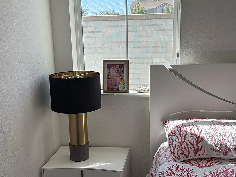2913 Hercules Ct — Photo 2
