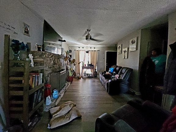 5th image of 514 Mill Dr
