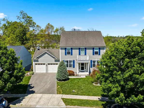 86 Cape Cod Cir, Martinsburg, WV 25403