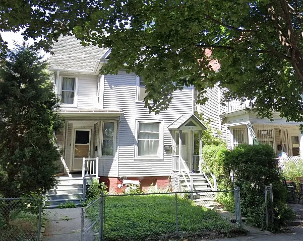 215 N 37th St — Photo 1