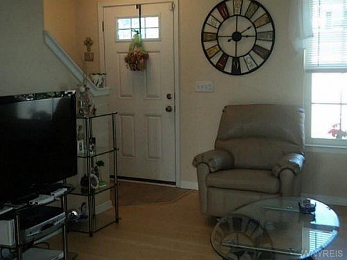 5th image of 44 Skylark Ln