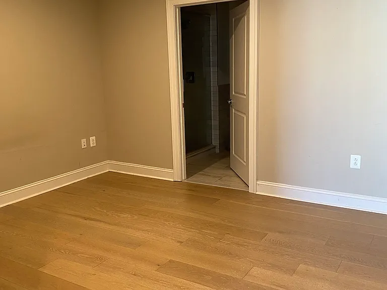 2130 Arch Street — Photo 28