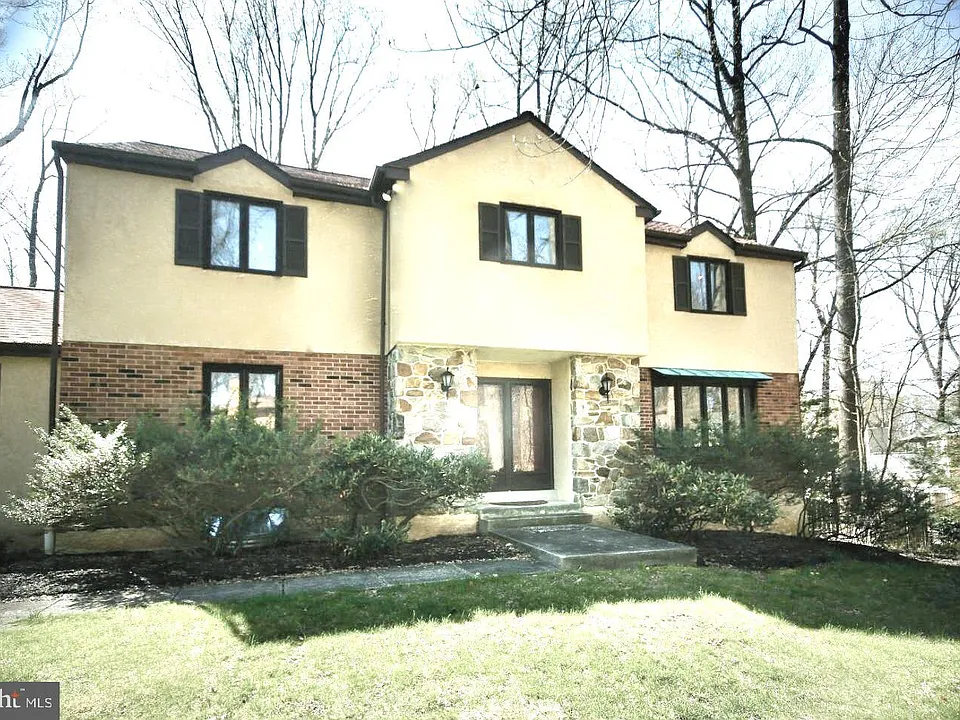 1120 Cymry Dr