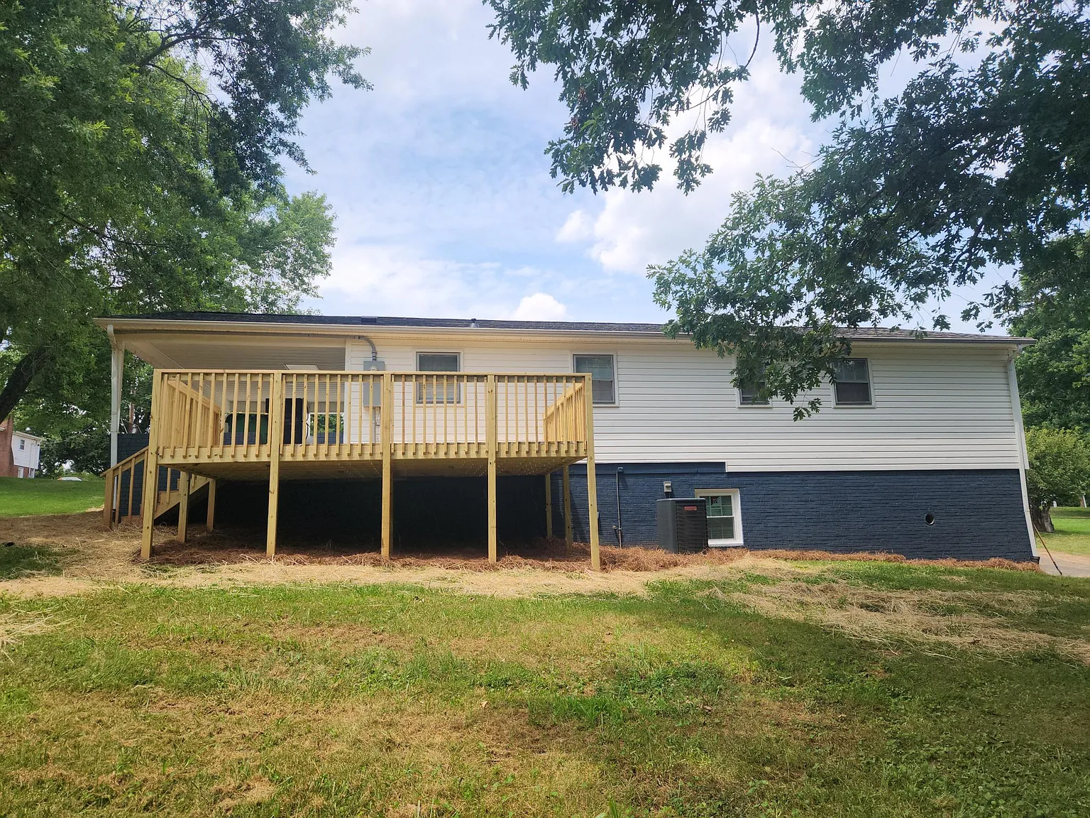 3 bed, 1150 sqft, $1,850 — Photo 3
