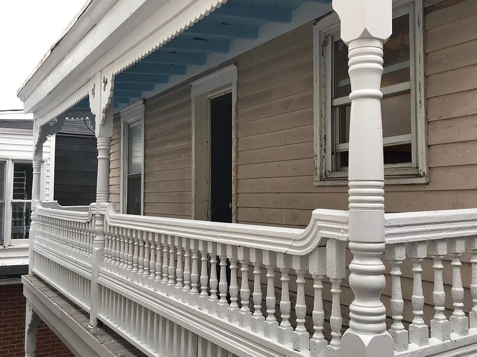 Building Photo 4