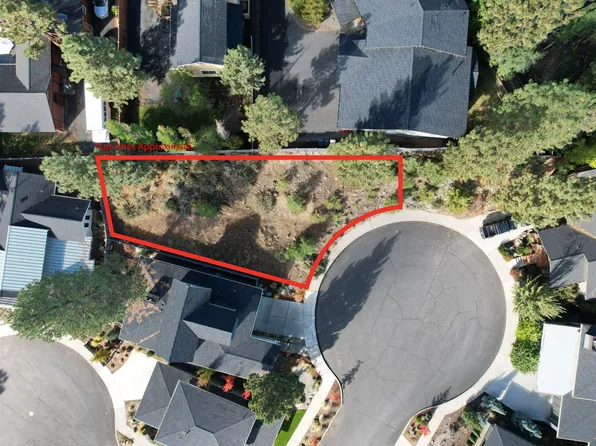 2335 NW Bens Ct, Bend, OR 97703