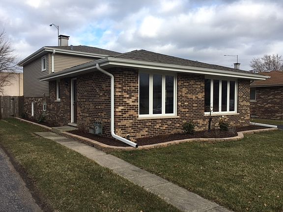 3rd image of 12851 S Blossom Dr