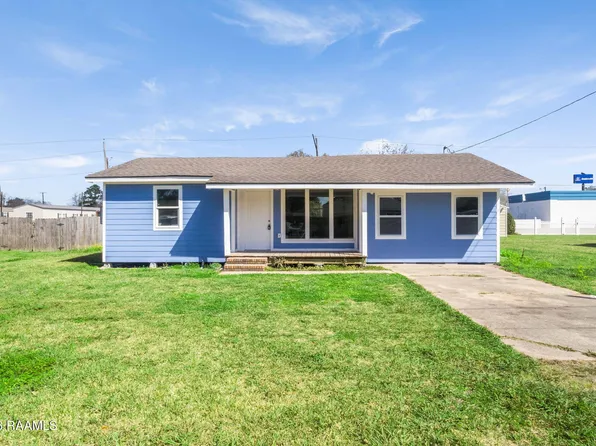 104 Allan St, Saint Martinville, LA 70582