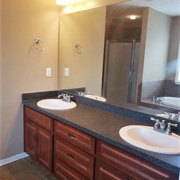 9001 Scottsdale Ct — Photo 27