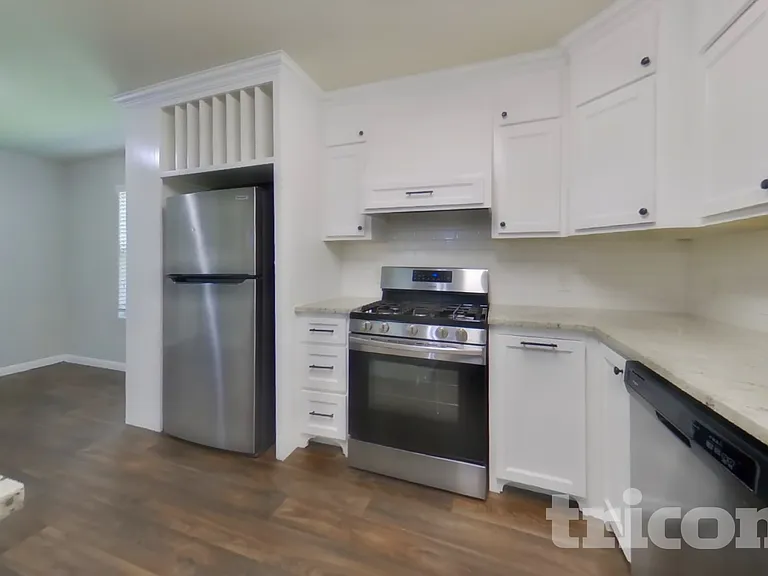 10115 Dawson Hill Ln — Photo 4