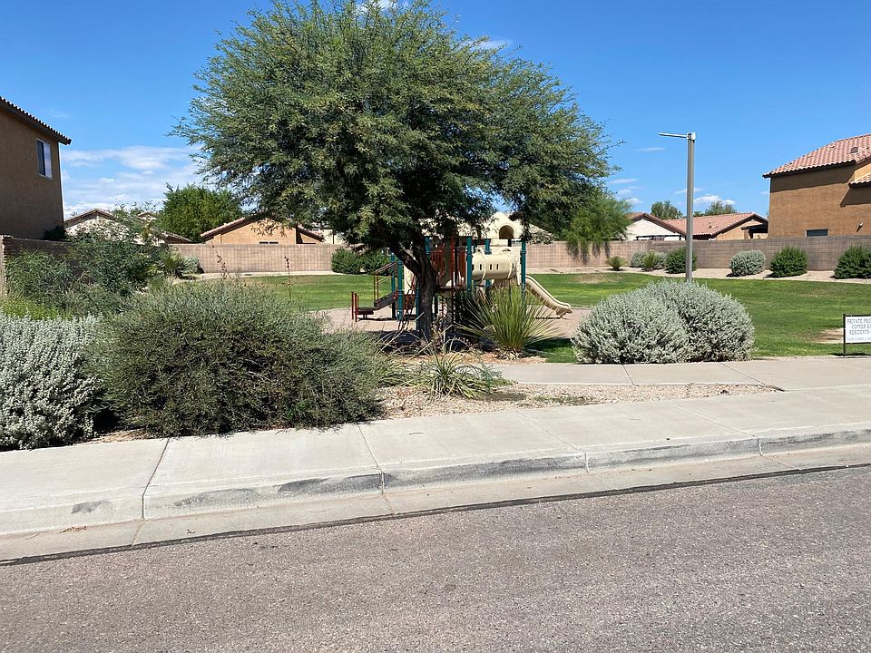 2nd image of 4109 E Aragonite Ln
