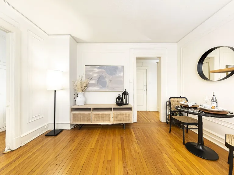 Embassy Apartments — Photo 11