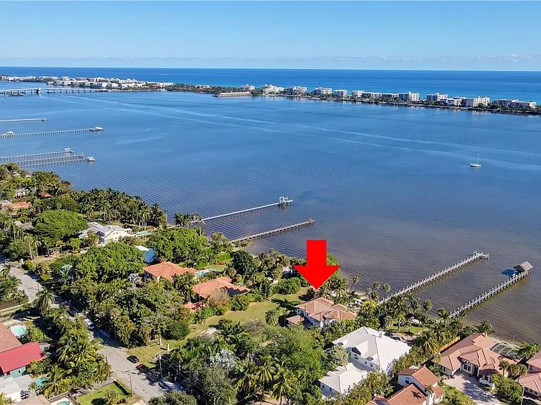 1320 S Lakeside Dr — Photo 49