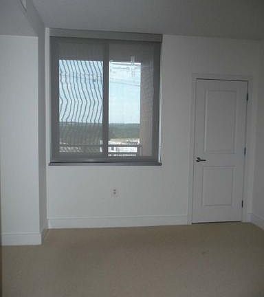 2nd image of 2001 15th St N APT 821