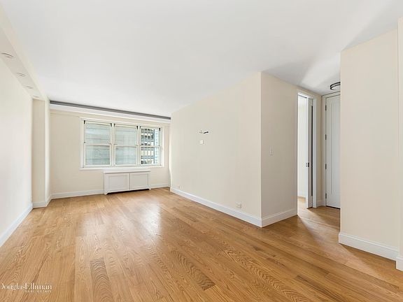 2nd image of 159 W 53rd St APT 25G
