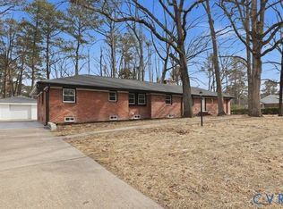 2913 Rolyart Rd, Petersburg, VA 23805