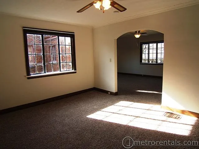 440-450 Rhoads Ave — Photo 34