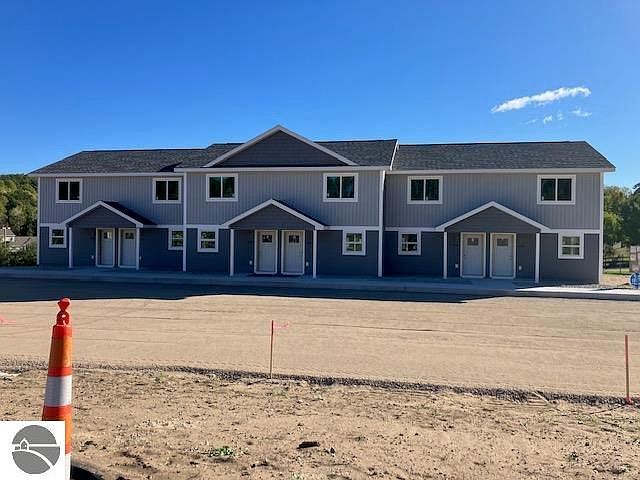 1st image of 3788 Woodgate Dr #6