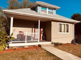 289 9th Ave, Woonsocket, RI 02895