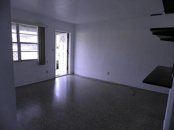 3rd image of 130 Boynton Blvd #1