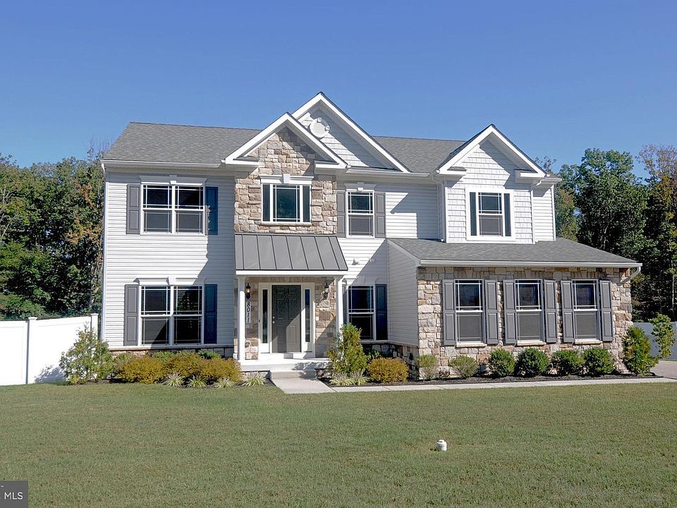 1st image of 8011 Leeland Dr