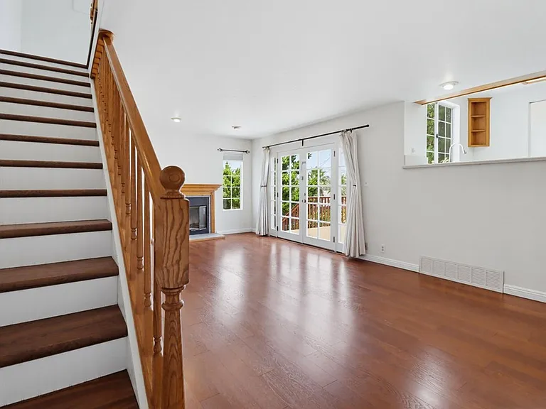 7134 Hybeth Dr — Photo 18