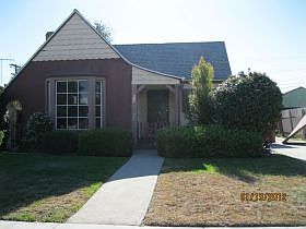 1st image of 828 W 108th St