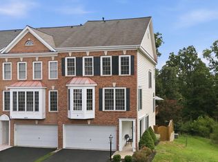 18430 Montview Sq, Leesburg, VA 20176