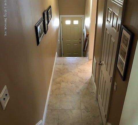 2nd image of 87 Gateway Dr