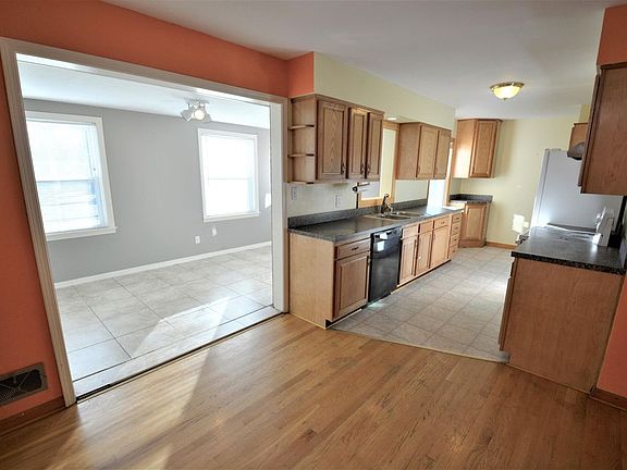 5th image of 6302 Bethany Ln