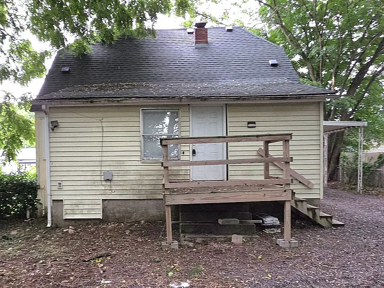2311 N National Ave — Photo 2