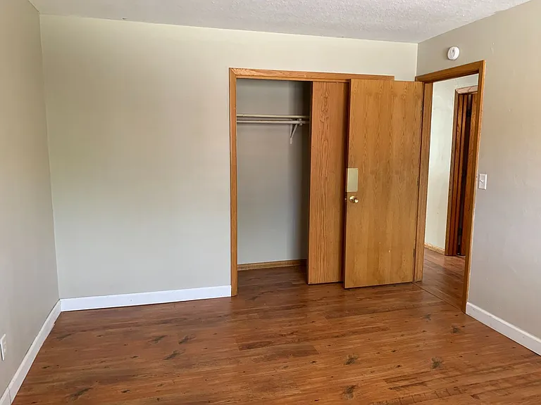 College Park Apartments — Photo 104