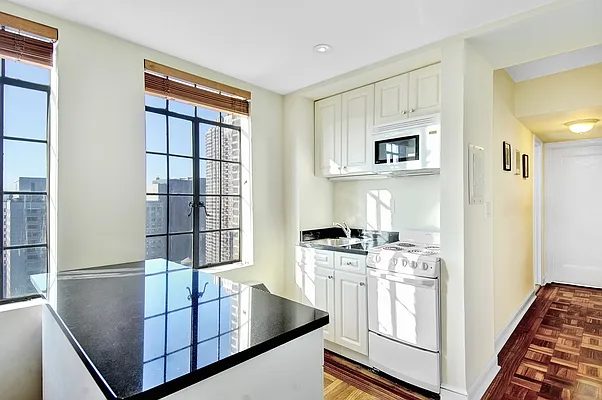 Sold by City Connections Realty | media 18