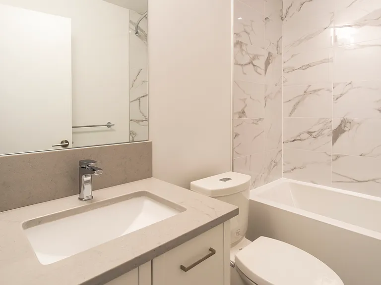 951 Charland Ave #103 — Photo 5