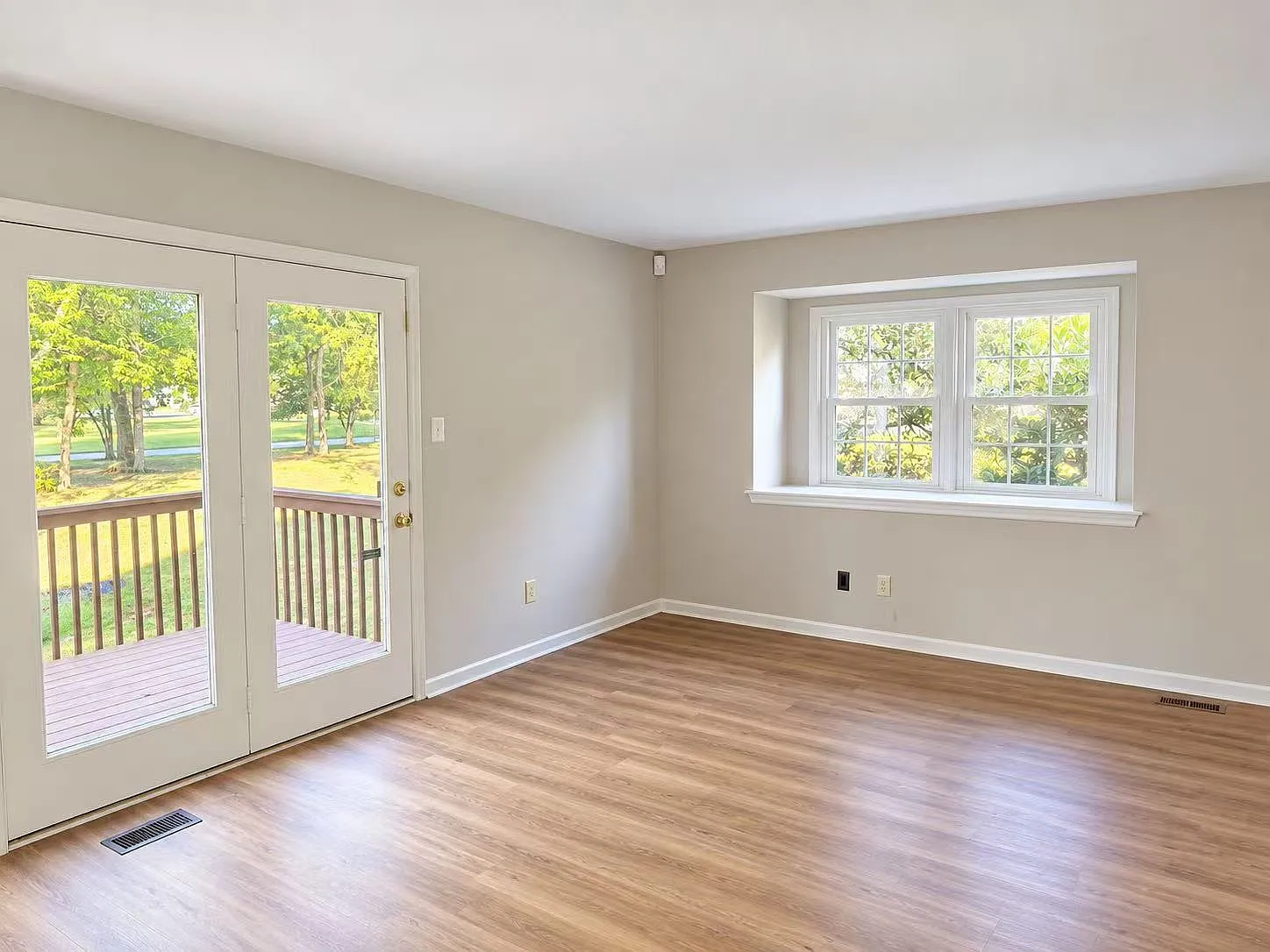 2 bed, 1952 sqft, $2,700 — Photo 4