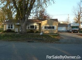 14 Orlando Pl, Fairview Heights, IL 62208