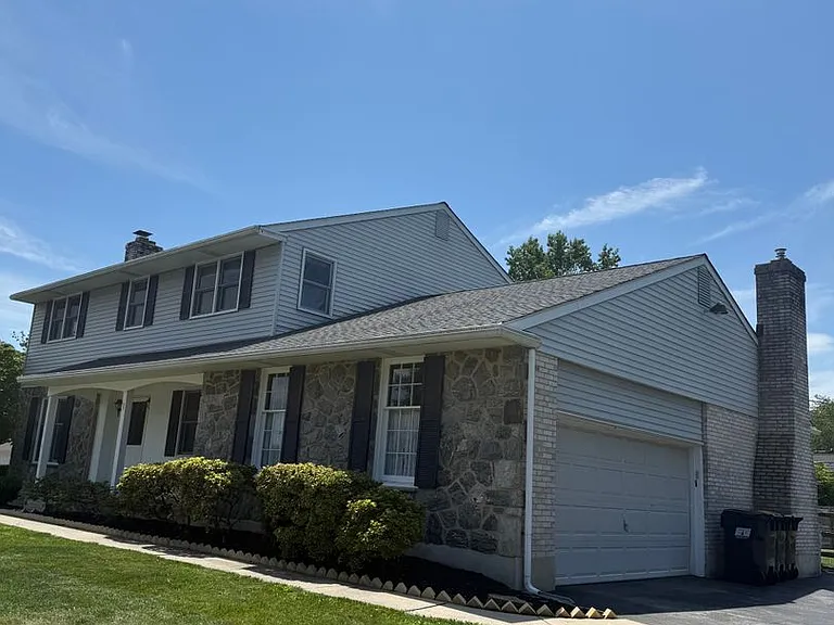 2412 Manet Rd — Photo 2