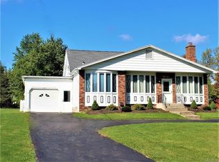 220 Union Rd, West Seneca, NY 14224
